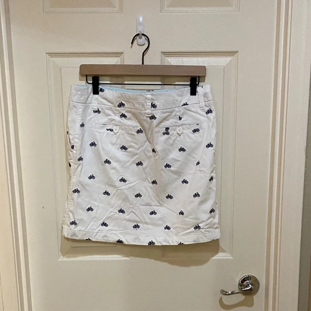 British Khaki- Skirt-White with Blue‎ Bicycles-Women's Size 6
